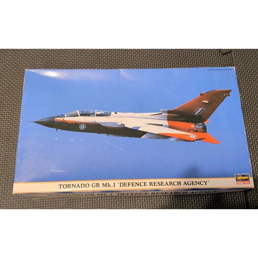 Vintage Hasegawa| Tornado GR Mk.1 Defense Research Agency | BRAND NEW |S/N 00097